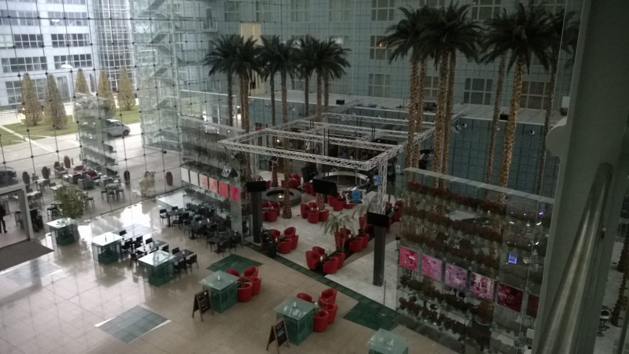 Lobby Hilton Munich Airport