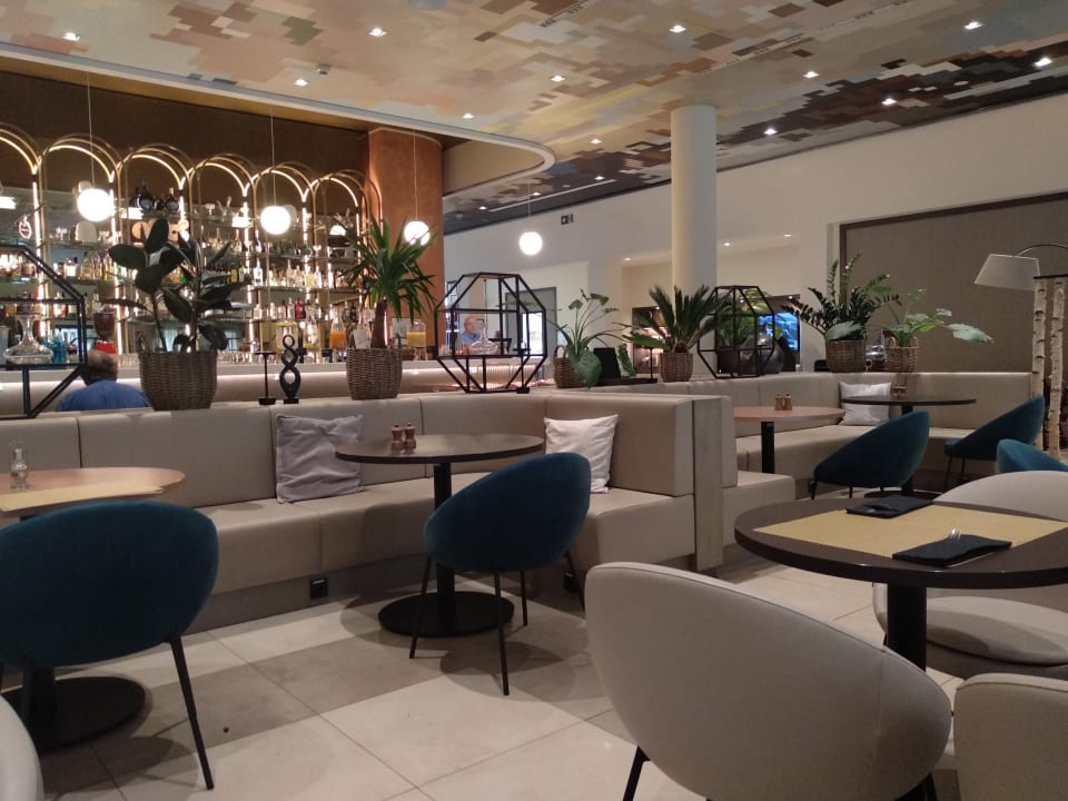 Außenansicht AC Hotel by Marriott Wuerzburg