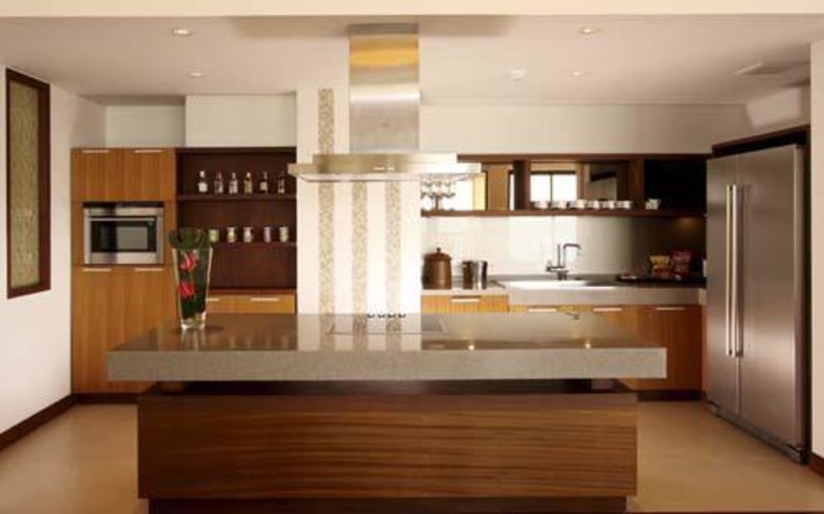 Royal jacuzzi penthouse 3BRs Mövenpick Resort Bangtao Beach Phuket