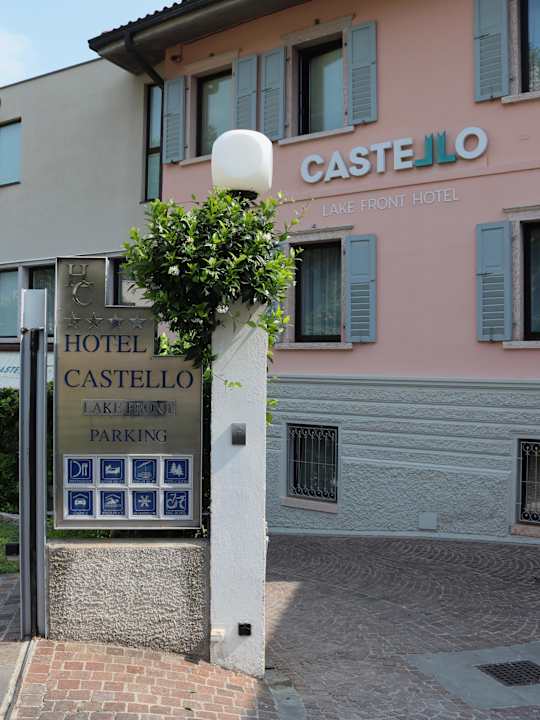 Außenansicht Hotel Castello Lake Front