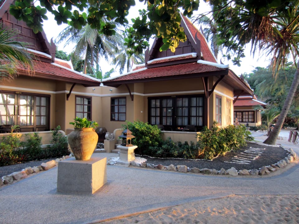 Grand Deluxe Bungalow The Fair House Beach Resort