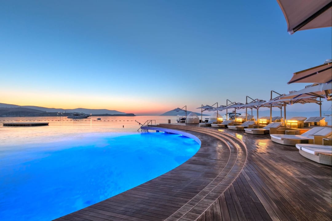 Caresse Bodrum Sunrise Moment from Hotel Deck_H Caresse a Luxury Collection Resort & Spa Bodrum
