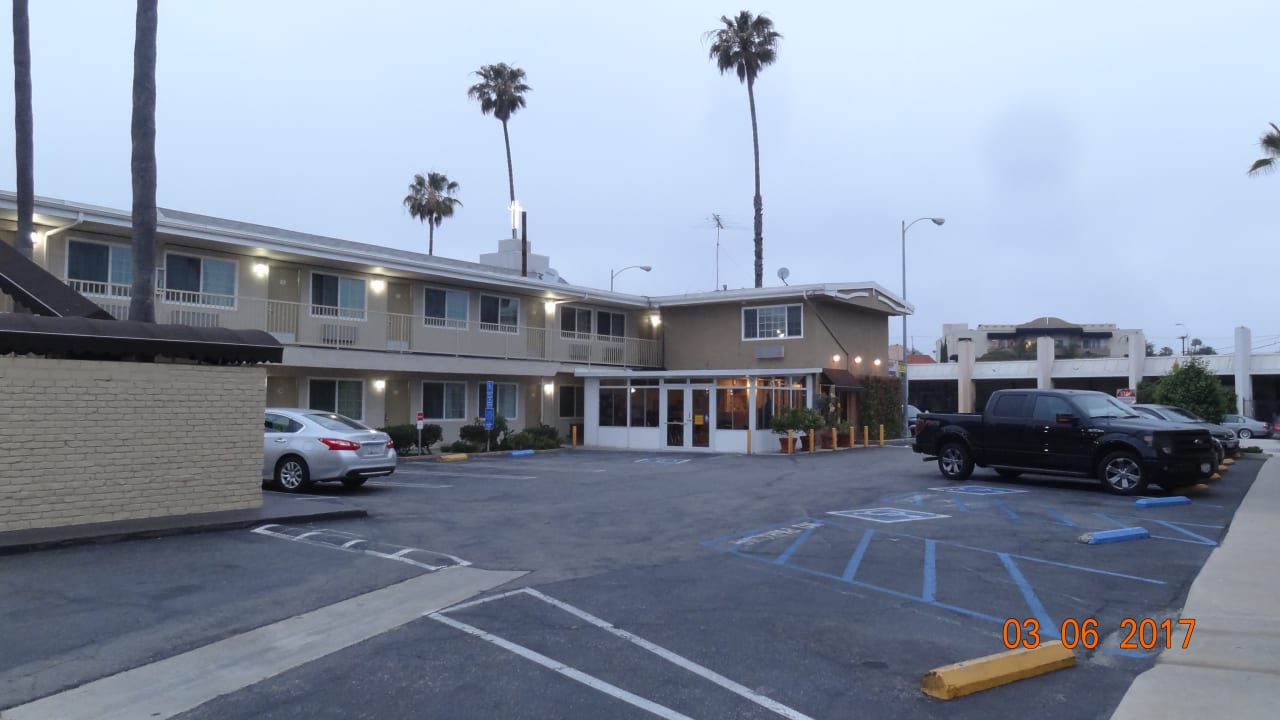 Außenansicht Super 8 Motel Culver City Area