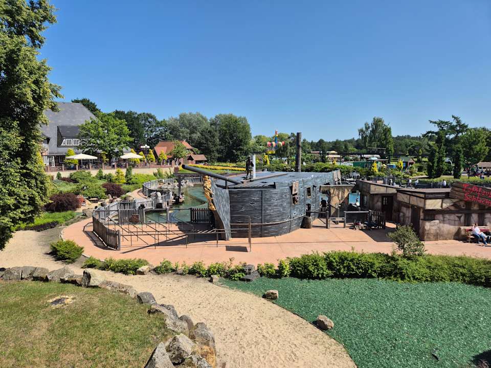 Außenansicht Heide Park Abenteuerhotel