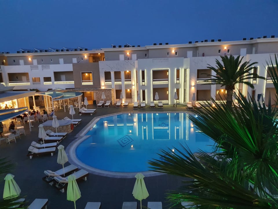 Pool Mythos Palace Resort & Spa