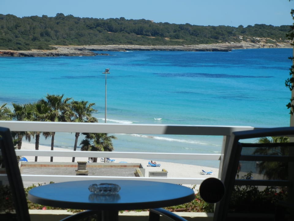 Vom Bett aus gesehen  Hipotels Mediterraneo