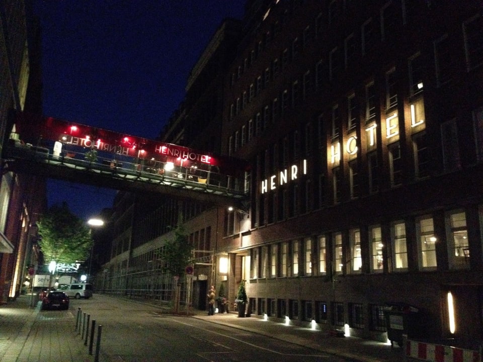 Bei Nacht Henri Hotel Hamburg Downtown