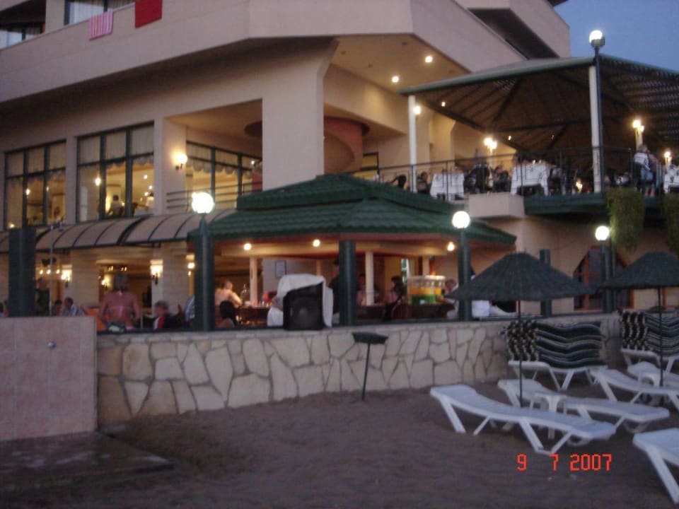 Poolbar Aska Hotel Just in Beach