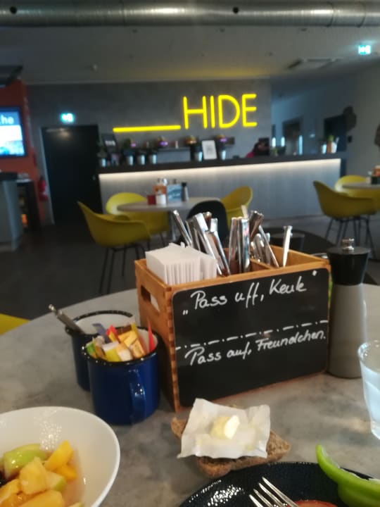 Gastro Holiday Inn - the niu, Hide Berlin Friedrichshain