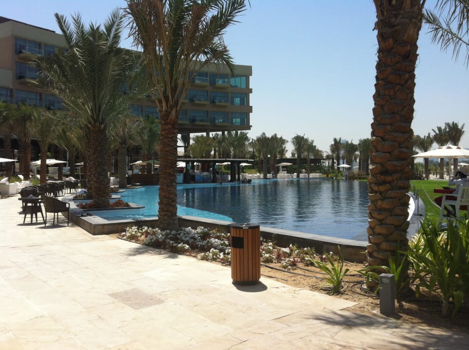 Pool mit Garten Rixos The Palm Hotel & Suites