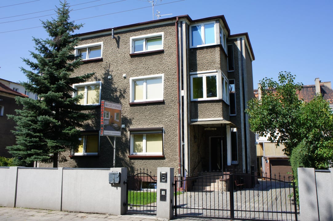 Ul. Grodziska 117 Privatzimmer Nest Nocleg Poznań