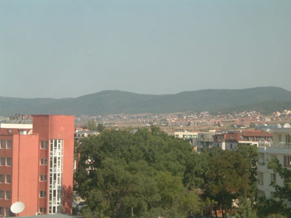 Foto vom Hotel Zwete aus in Richtung Balkangebirge DAS Club Hotel Sunny Beach