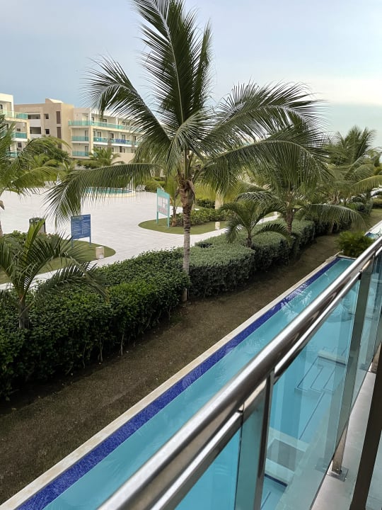 Außenansicht Serenade Punta Cana Beach & Spa resort