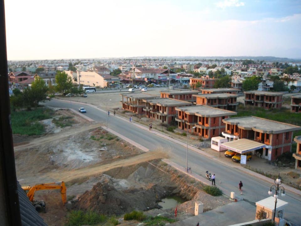 Blick aus dem Hotel (hinten) Crystal Family Comfort Collection