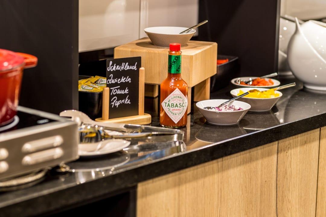 Gastro Holiday Inn - the niu, Cobbles Essen