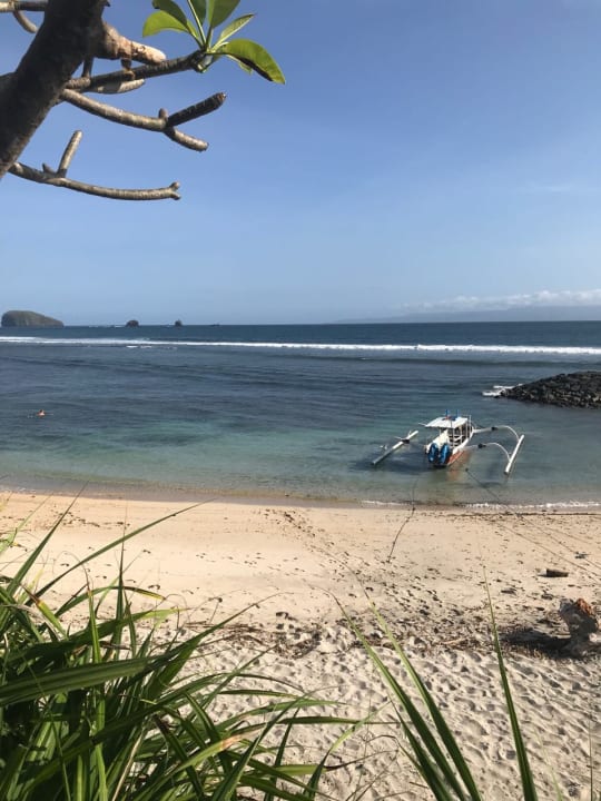 Strand Nusa Indah Bungalows & Villa