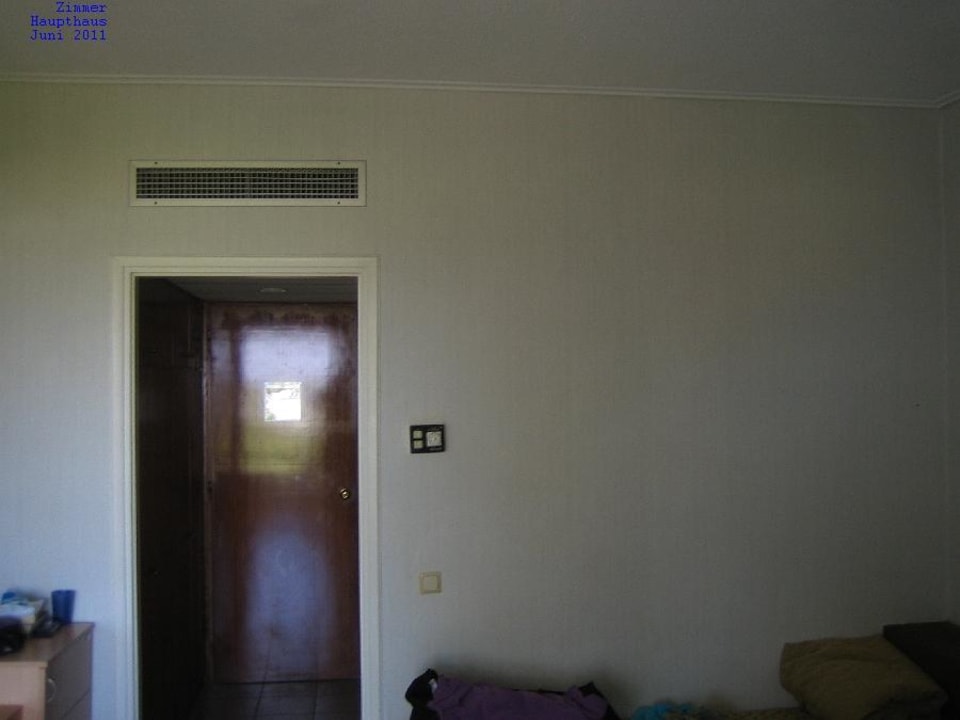 Zimmer-Wand  Hotel Tigaki Beach