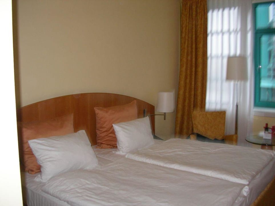 Zimmer 314 AMERON Berlin ABION Spreebogen Waterside