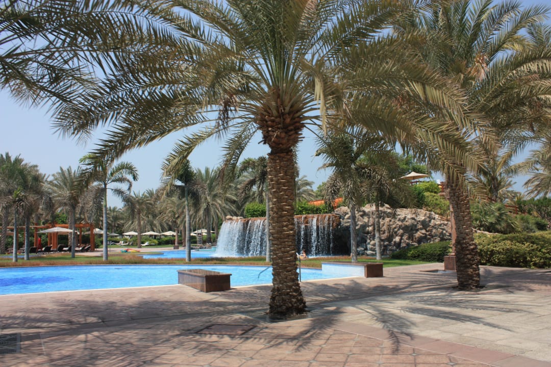 Pool Emirates Palace Mandarin Oriental