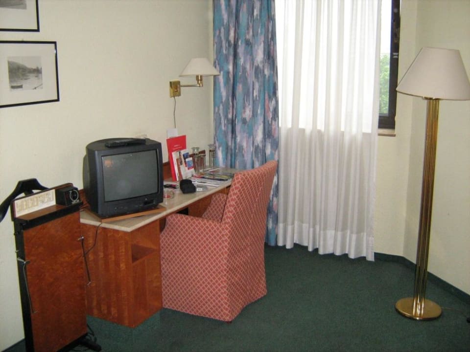  Das Zimmer - Teil 2 Spark by Hilton Wuppertal City Centre