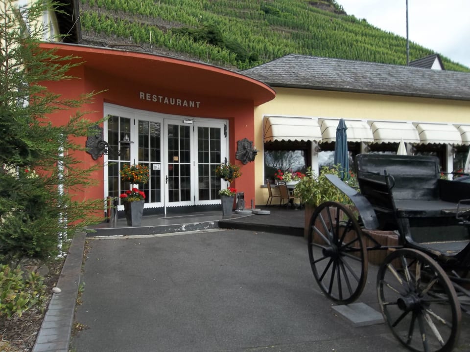 Eingang zum Restaurant Hotel Lochmühle