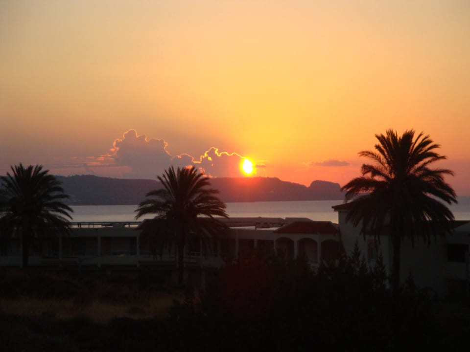 Täglicher Sonnenaufgang von unserem Balkon aus! Rodos Princess Beach Hotel & Spa