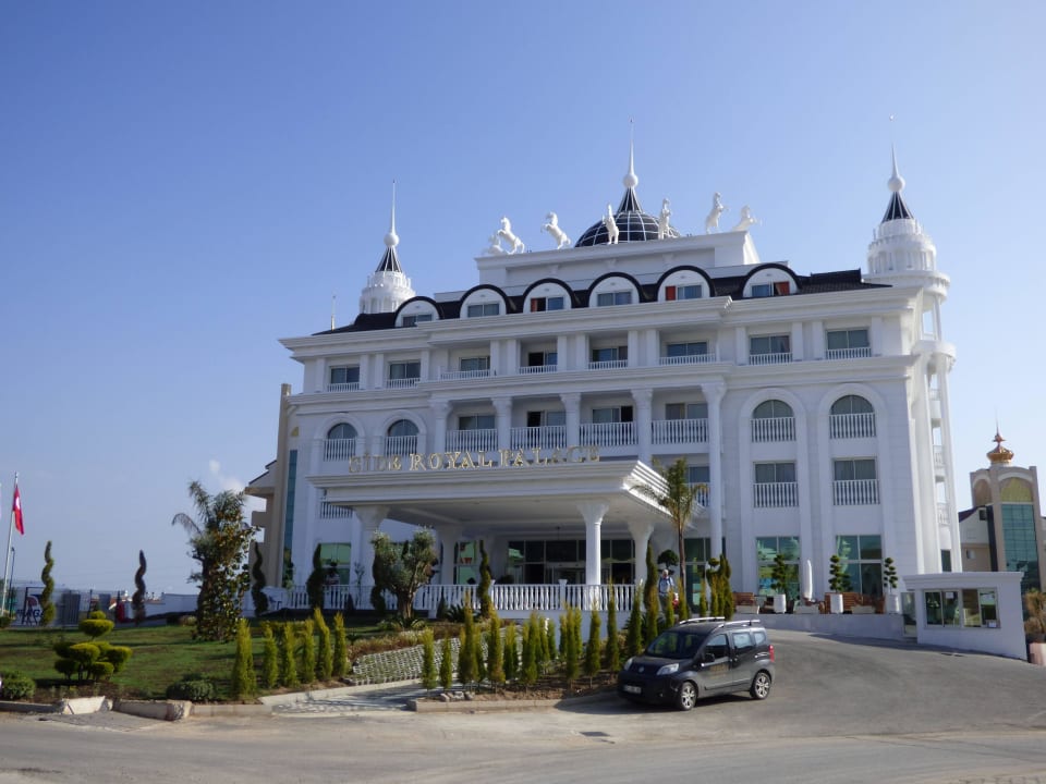 Früh Side Royal Palace Hotel & Spa