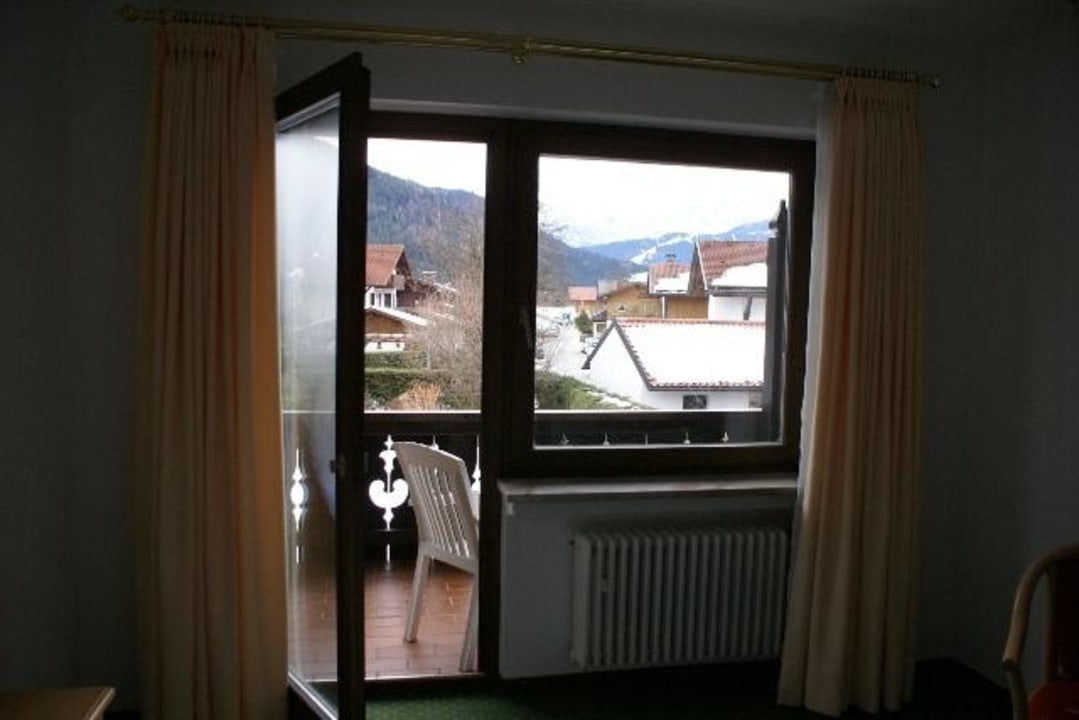 Ausblick aus dem  Zimmer Hotel Garni Zugspitz