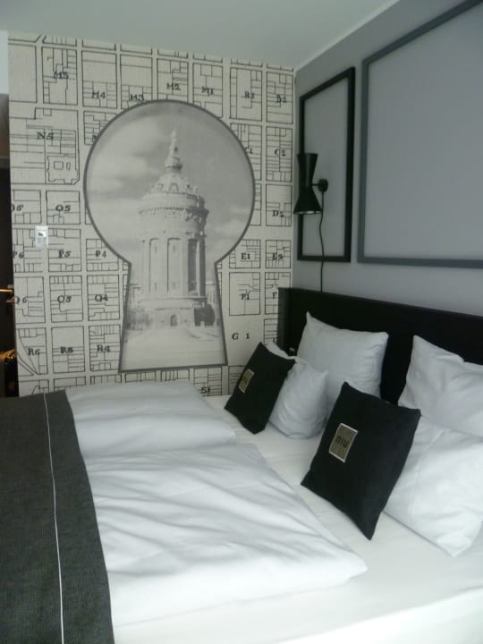 Zimmer Holiday Inn - the niu, Square Mannheim