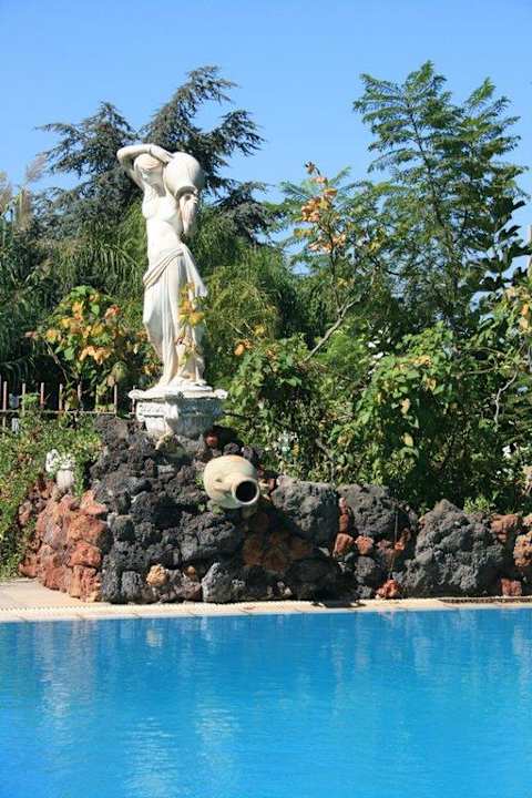 Wasserzulauf Pool Villa Fiorentina