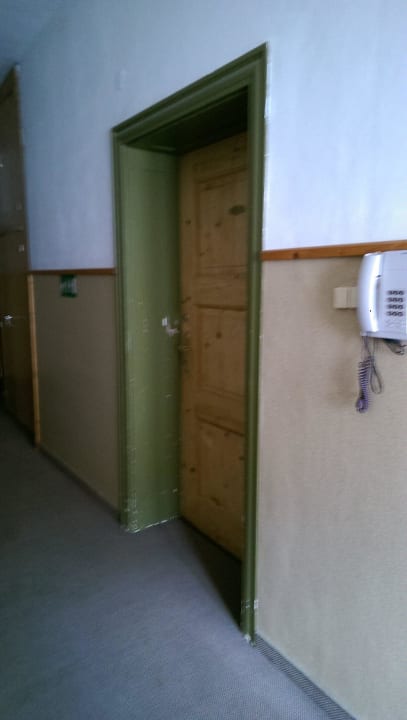 Ausenansicht der Zimmertür Hotel Gruberhof