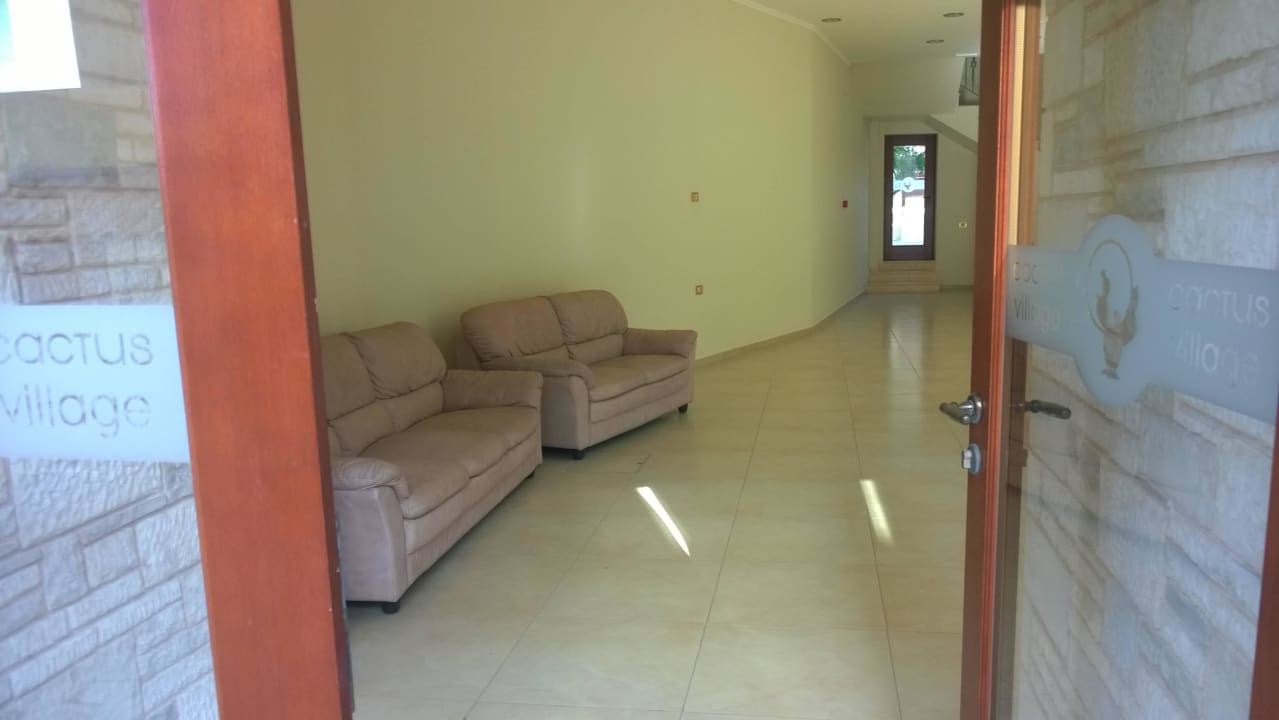 Ehemalige Empfangshalle vom Village Hotel Cactus Village