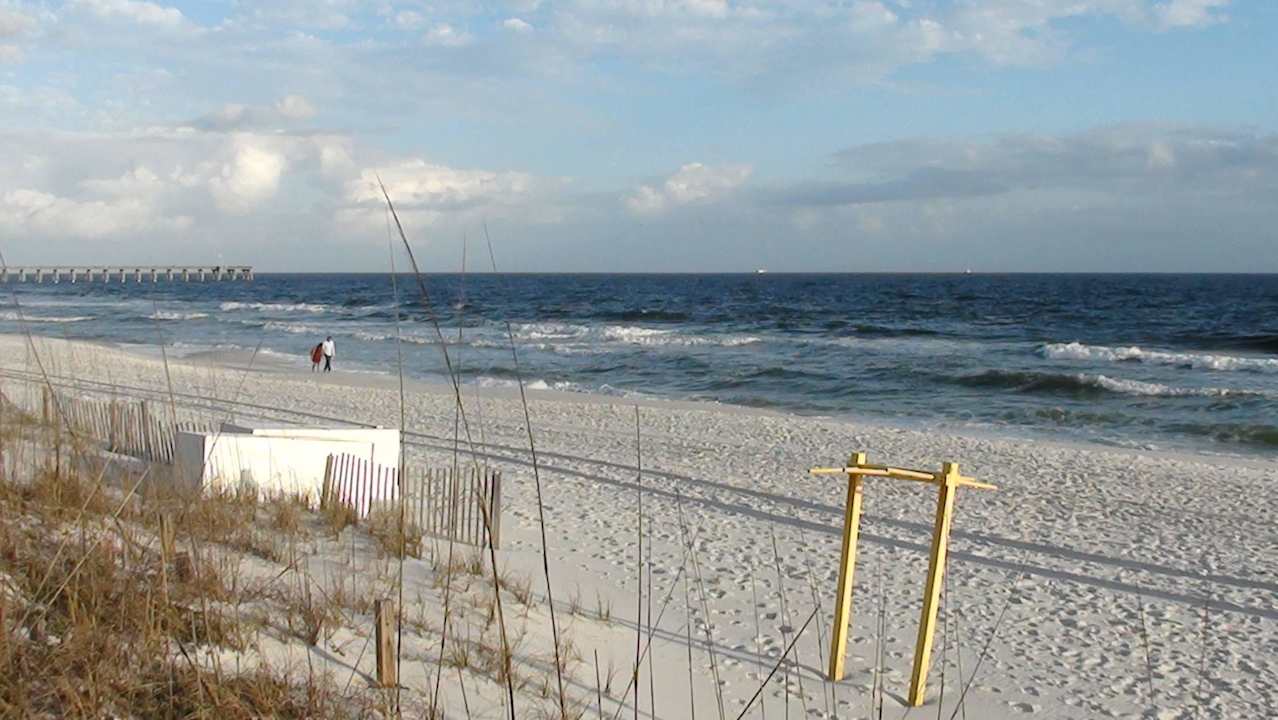 Strand vor dem Hotel Holiday Inn Express Pensacola Beach