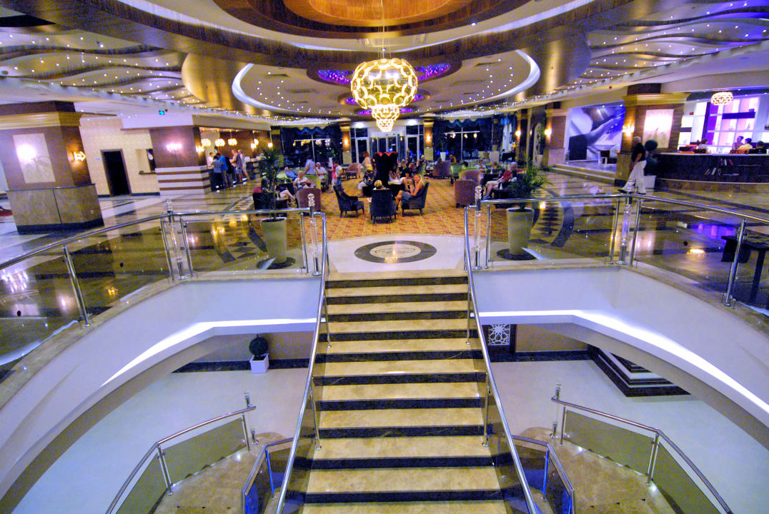 Lobby Dizalya Palm Garden