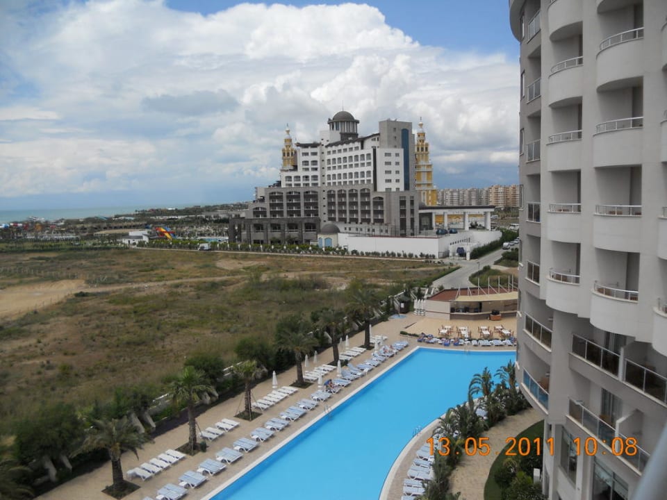 Blick vom Zimmer Saturn Palace Resort Hotel
