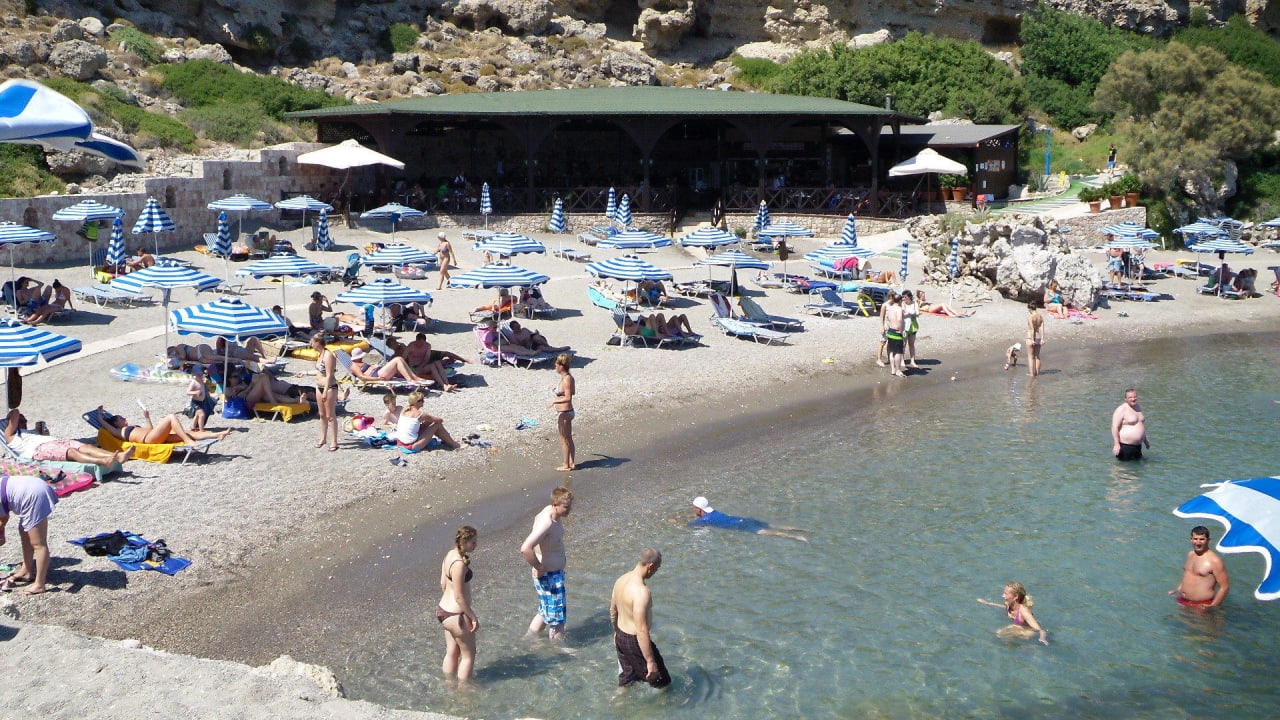 Ein Teil der Strandbucht Hotel Kalithea Horizon Royal