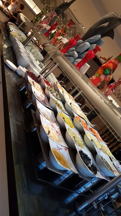 Gastro Well Palace Side