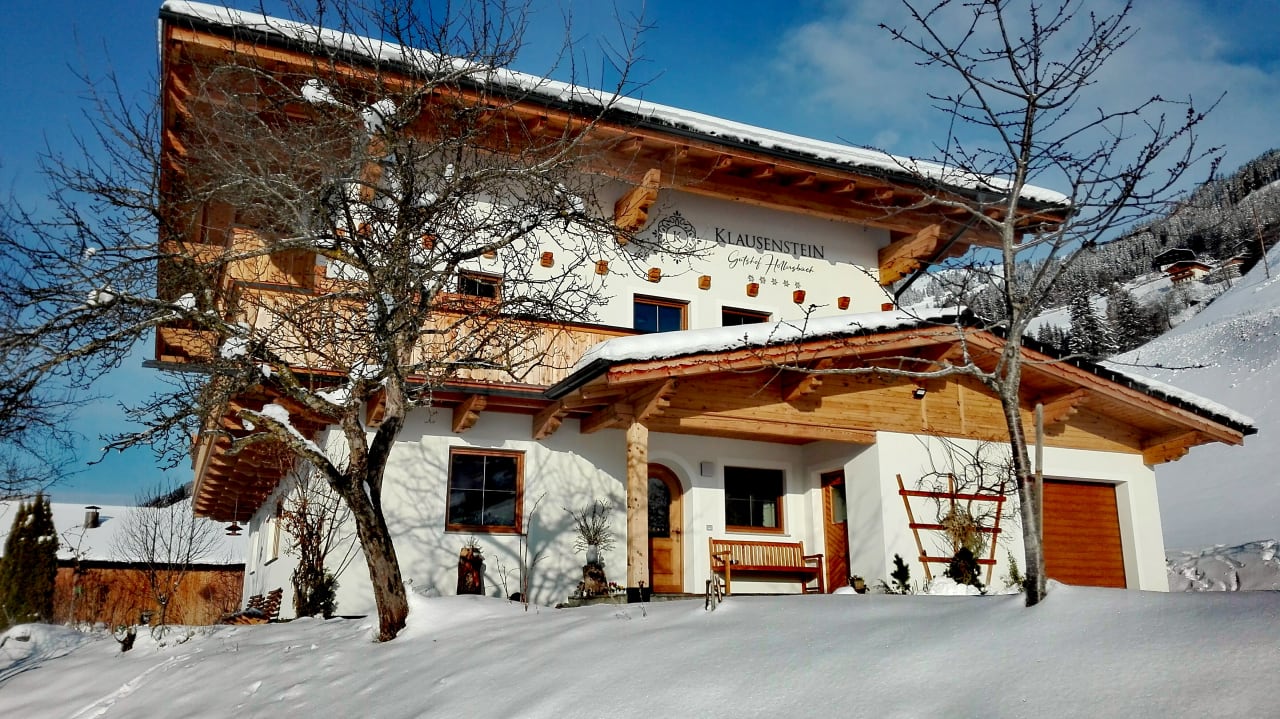 Außenansicht Klausenstein - Gutshof Hollersbach