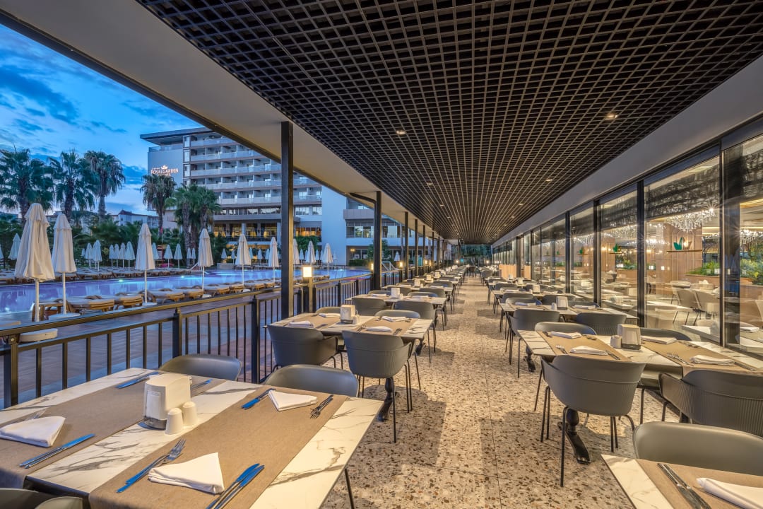 Gastro Hotel Royal Garden Beach
