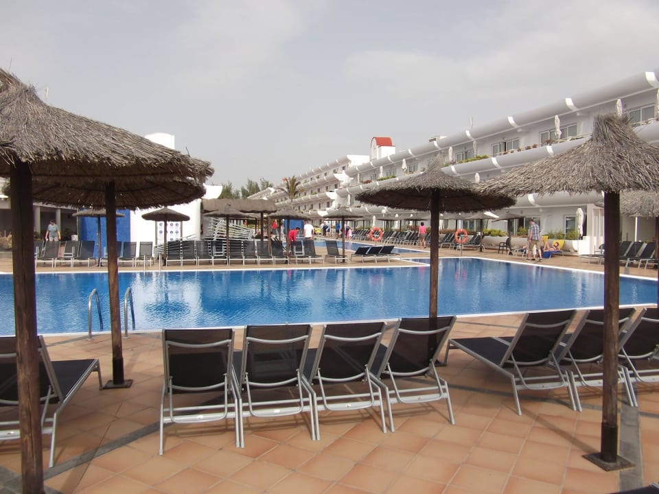 Schöner Pool allsun App.-Hotel Barlovento