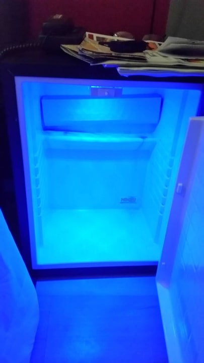 Minibar aber leer Hotel MF