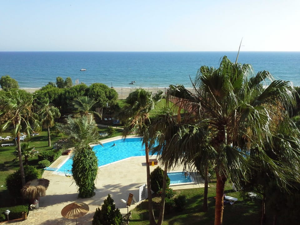 Vom Zimmer im Haupthaus Club Turtas Beach Hotel