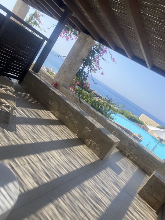 Zimmer Kakkos Beach Hotel