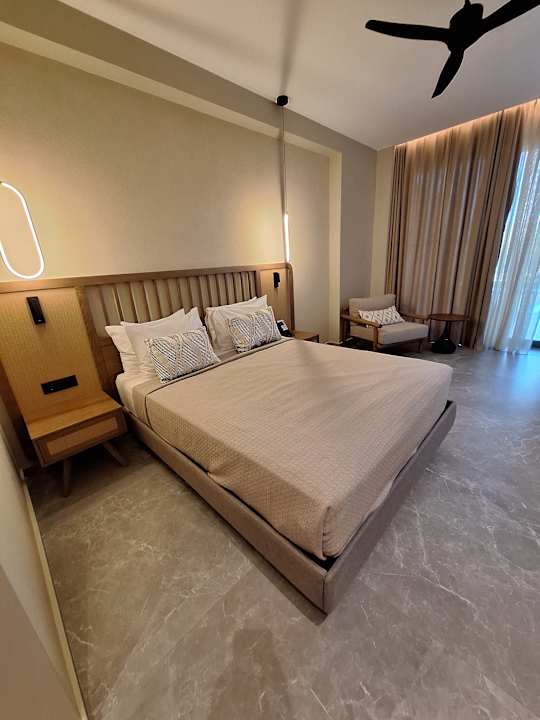 Zimmer Portes Theros