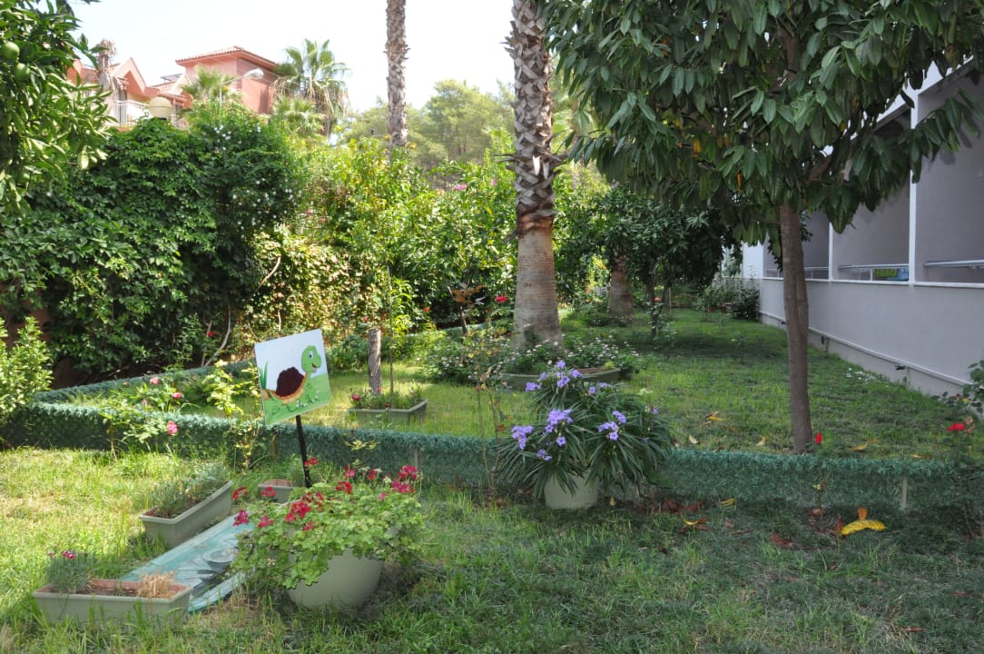 Gartenanlage Hotel Grand Viking