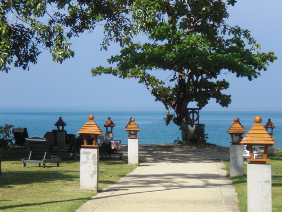 Weg zum Strand Khao Lak Merlin Resort