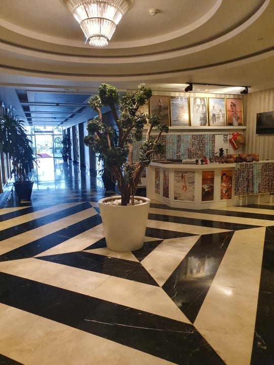 Sonstiges Azura Deluxe Resort & Spa Hotel