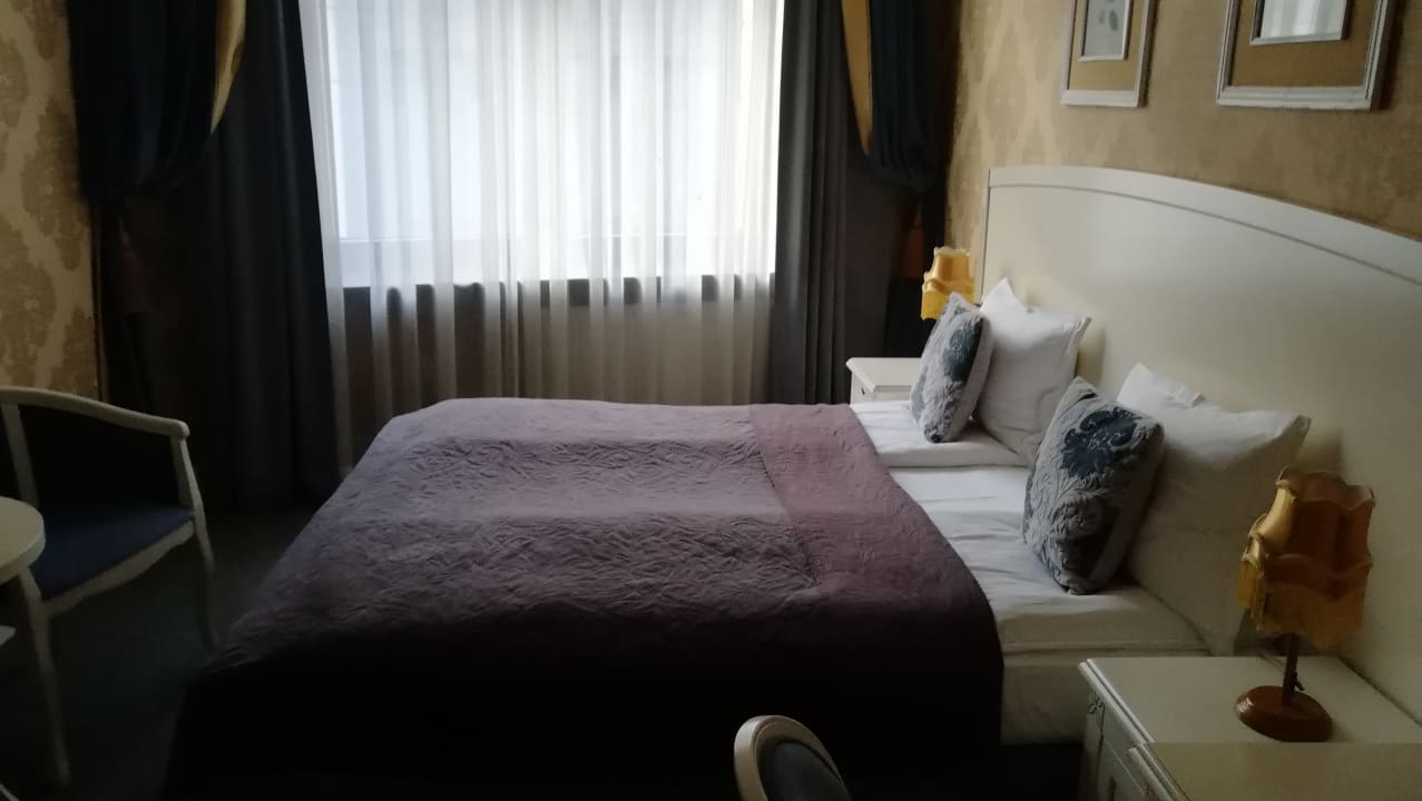 Zimmer SleepWalker Boutique Suites