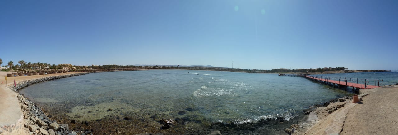 Coraya Bucht Panoramabild Jaz Dar EL Madina