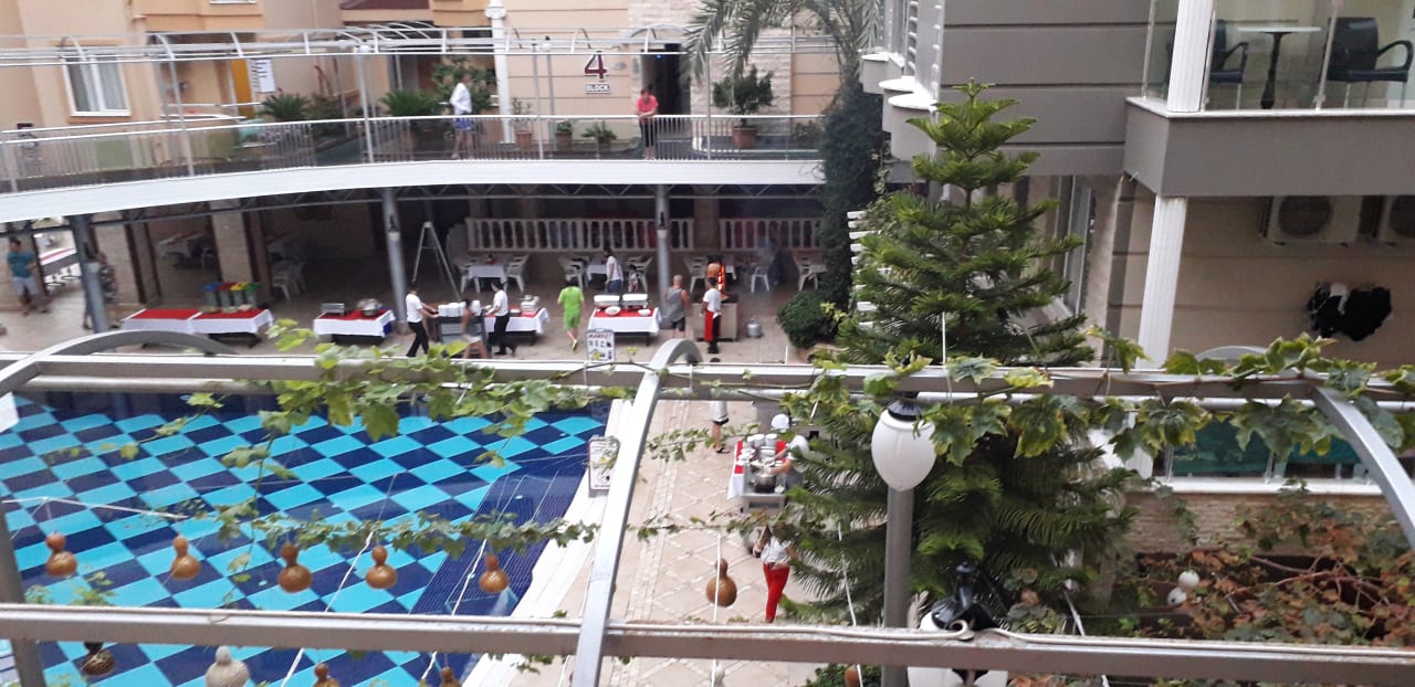 Pool Tac Premier Hotel & Spa